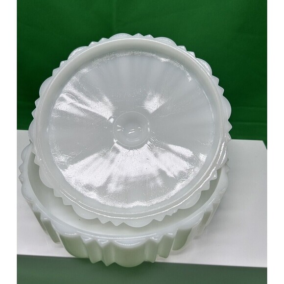 Vintage Fire King  Lidded Candy Box Milkglass Spider Web Bottom 7” Diameter - Picture 5 of 6